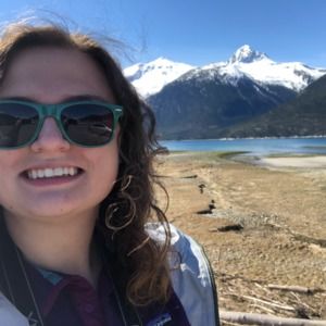 Meet your Posher, Kelsa